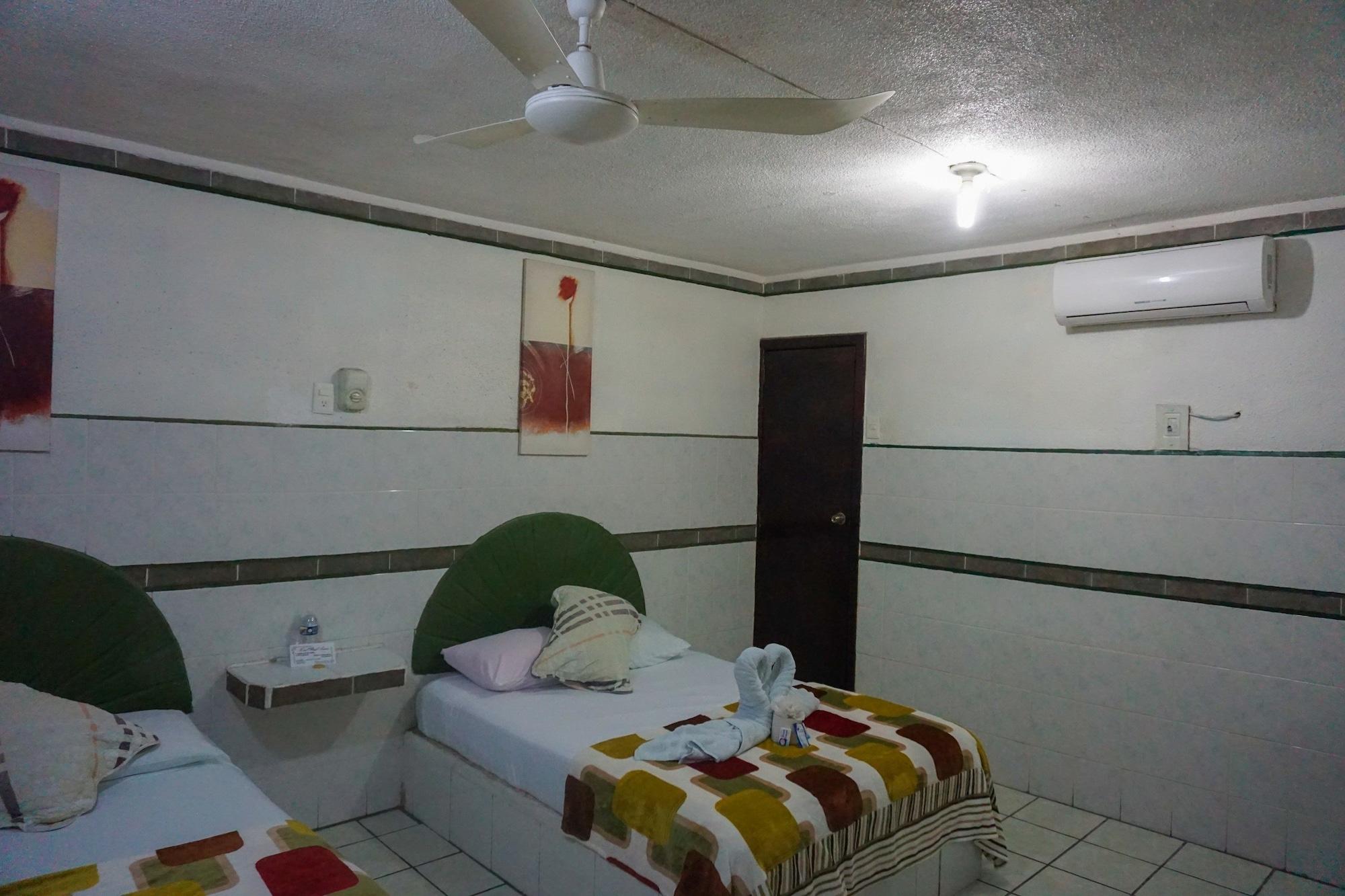 Hotel Real Azteca Четумал Екстериор снимка