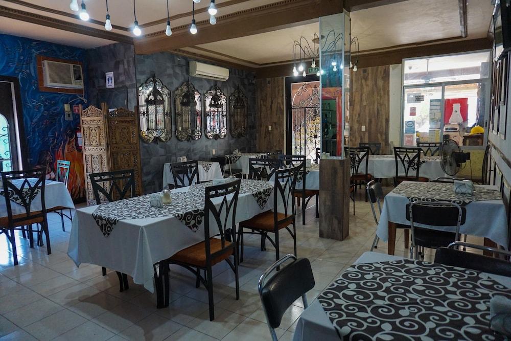 Hotel Real Azteca Четумал Екстериор снимка