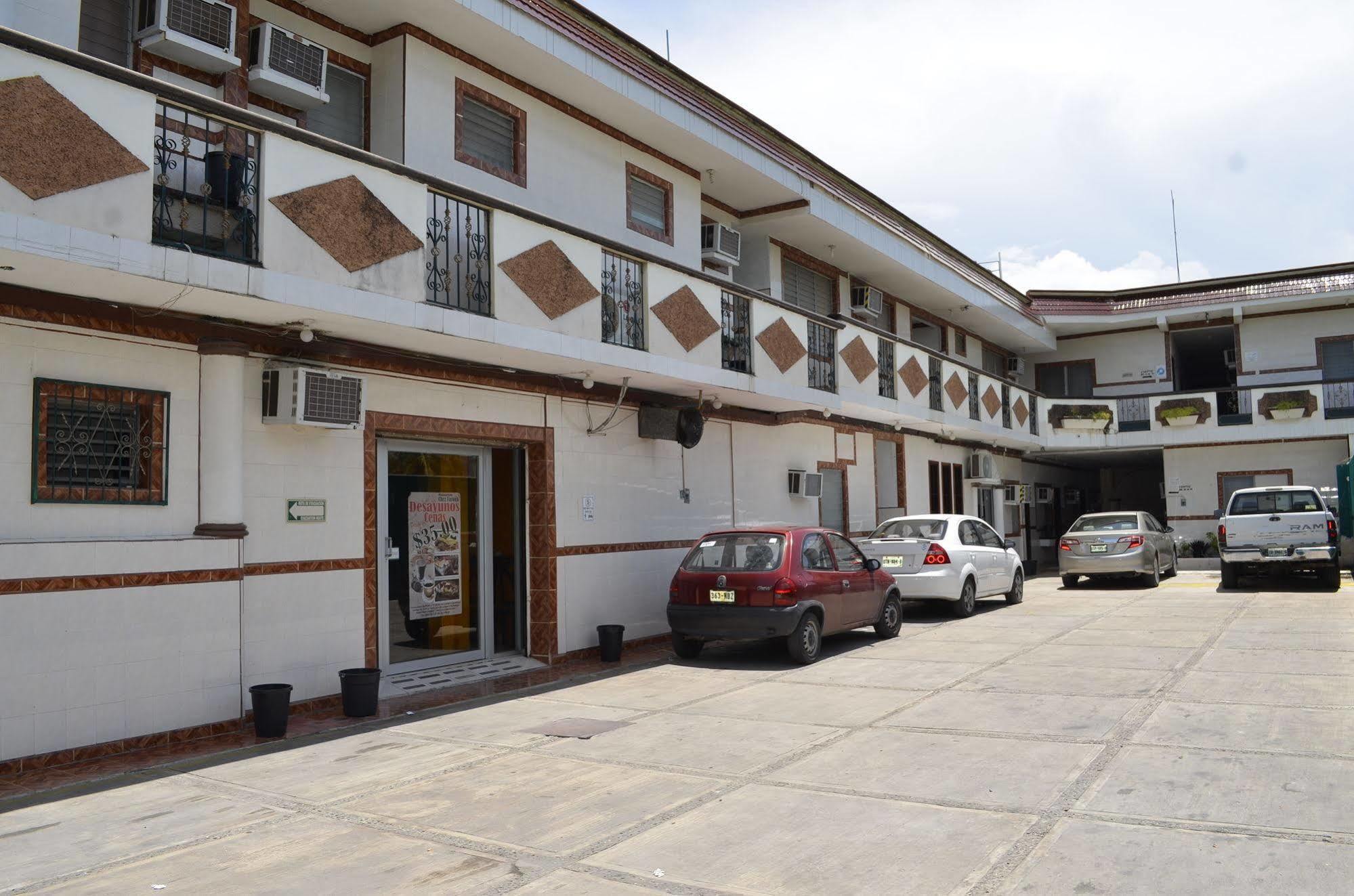Hotel Real Azteca Четумал Екстериор снимка